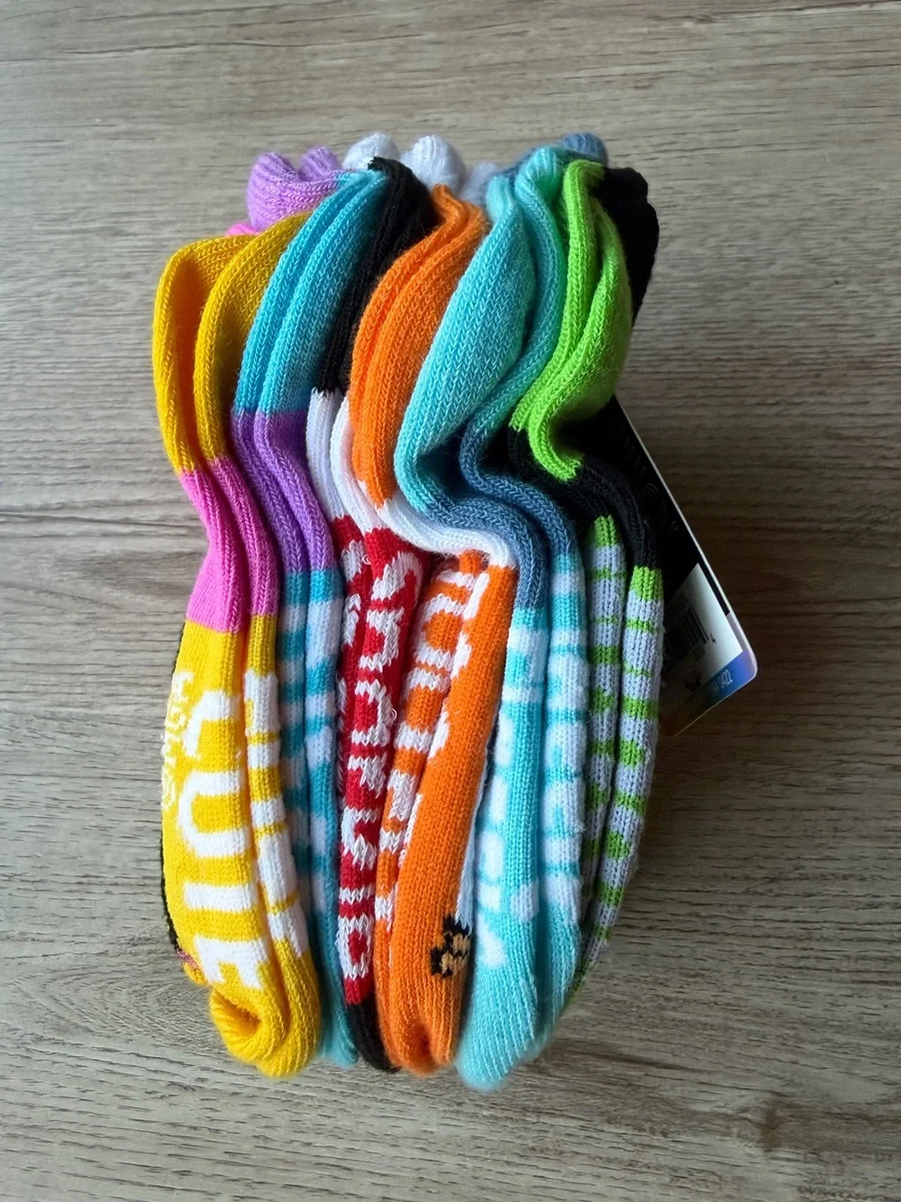 Rainbow High Girls 6 Pair No Show Ankle Socks Ages 4–10 Shoe Size 7–10 NWT